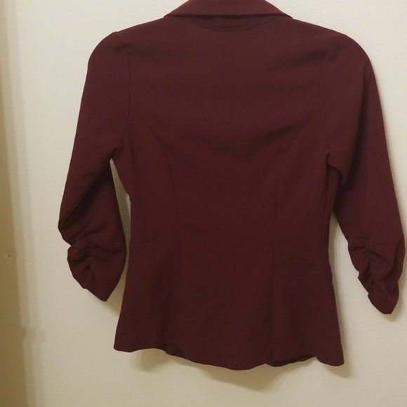 Blazer - Picture 2 of 4